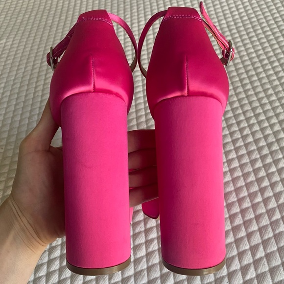 STEVE MADDEN PLATFORM HEELS - Picture 5 of 10